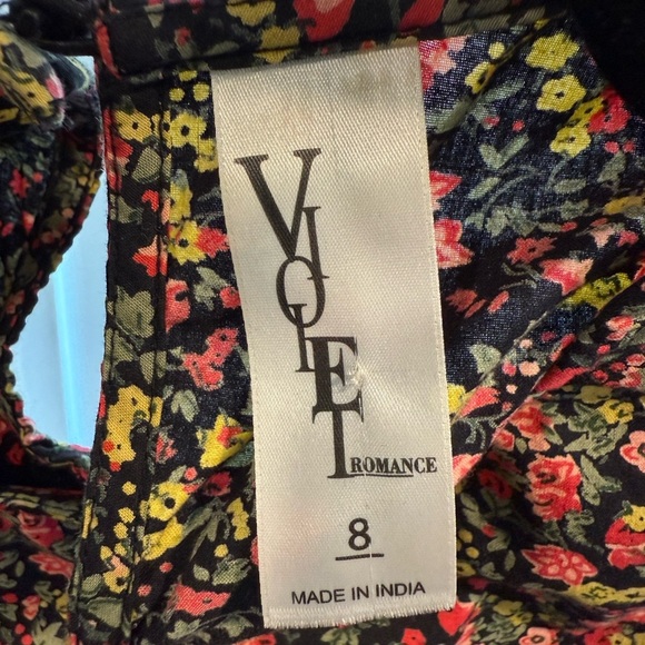 Floral Puff Sleeve Dress - Picture 2 of 4